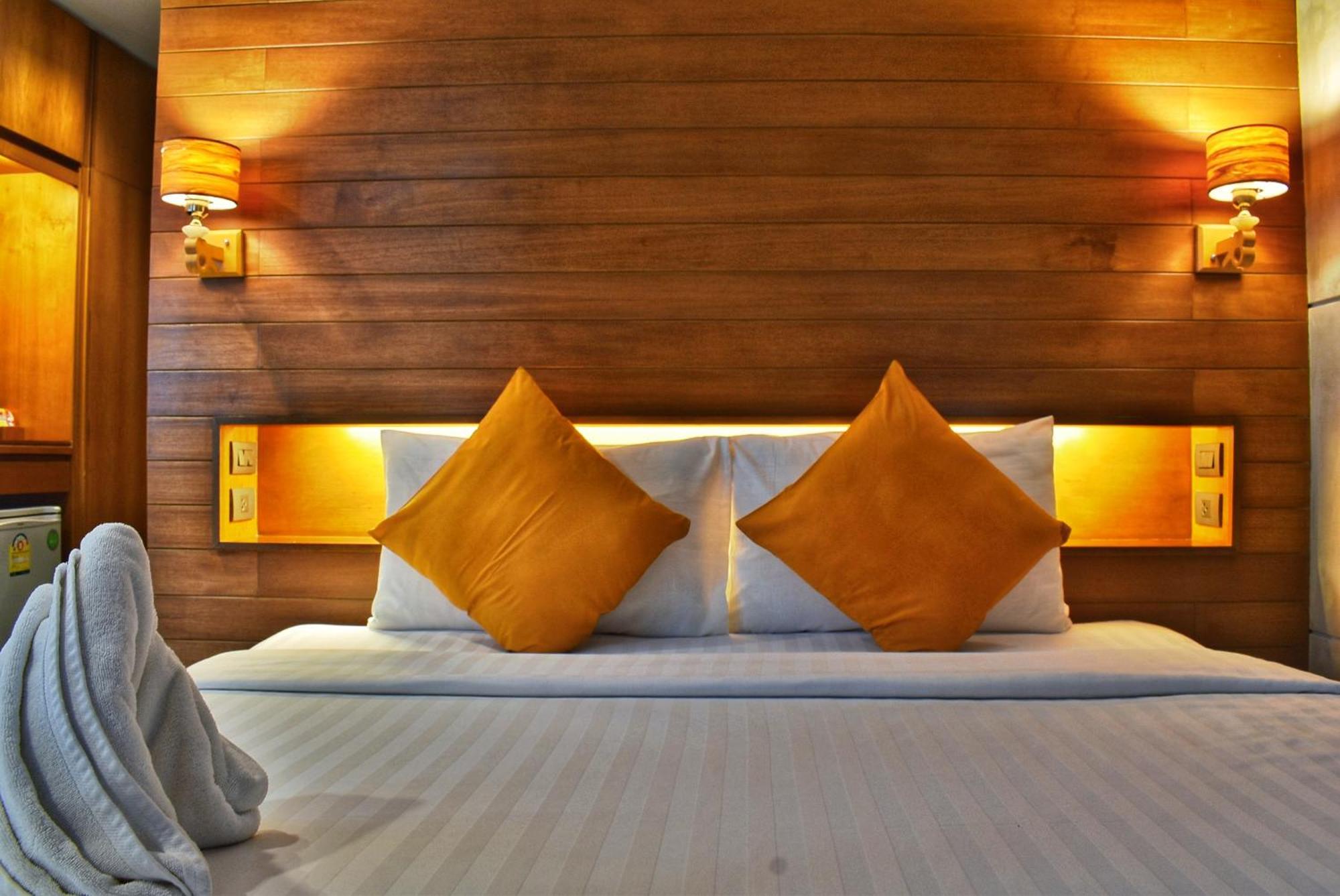 J4 Samui Hotel - Sha Plus пляж Чавенг Екстер'єр фото
